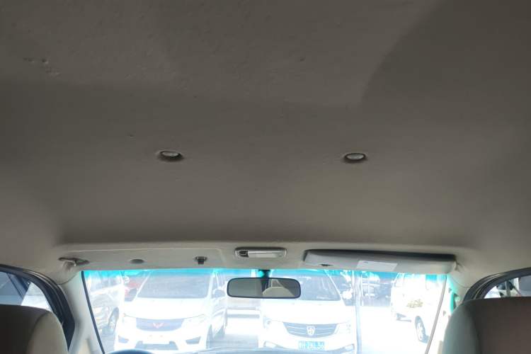 Used FORTHING Lingzhi 2018 M5 1.6L 7-Seater Comfort Model Headliner