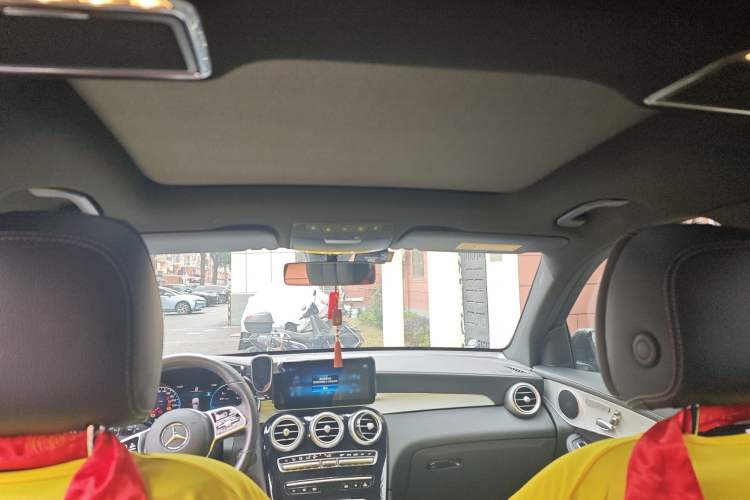 Used Mercedes-Benz GLC 2021 GLC 260 L 4MATIC Dynamic Edition Headliner