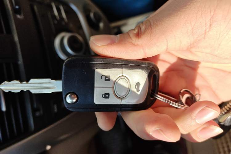 Used Buick Excelle 2013 1.5L Automatic Classic Model
