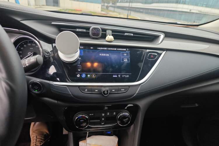 Used Buick Encore GX 2020 20T CVT Two-Wheel Drive Luxury Version Audio And AC Panel