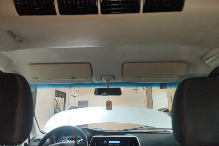 Used Chana Ruixing M60 2023 1.5L GDI Comfort-Class Passenger Vehicle 6/7 Seats
