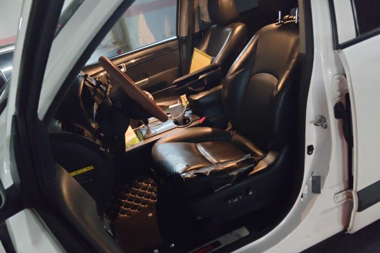 Used Kia Borrego 2008 3.8L Luxury Edition China IV