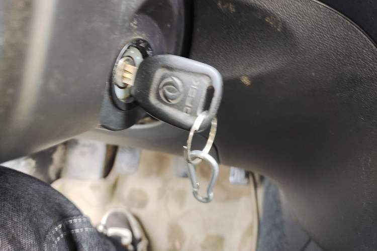 Used Dongfeng Fengon 330 2014 1.3L Manual Utility Version DK13-07