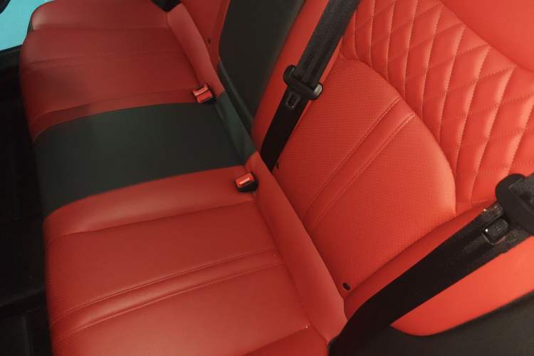 Used Dongfeng Aeolus Yixuan MAX 2021 1.5T Ultra-Stylish Trendsetter Edition Left Rear Seat