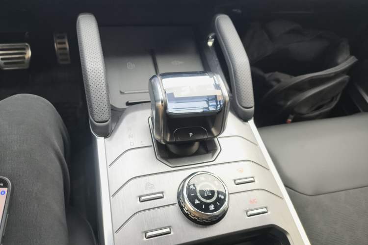 Used JETOUR Traveler 2023 2.0T All-Wheel Drive Conquer PRO