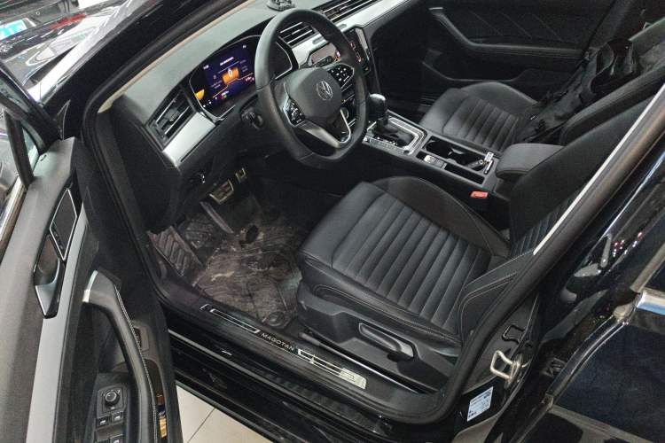 Used Volkswagen Magotan 2025 Zhongxiang Version 280TSI DSG Comfort Edition