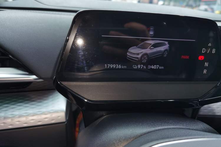Used Volkswagen ID.6 X 2022 ZhiXiang Pure Long-Range Edition Odometer Close Up