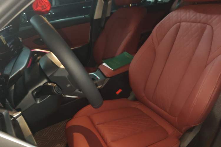 Used BMW i3 2025 eDrive 35 L