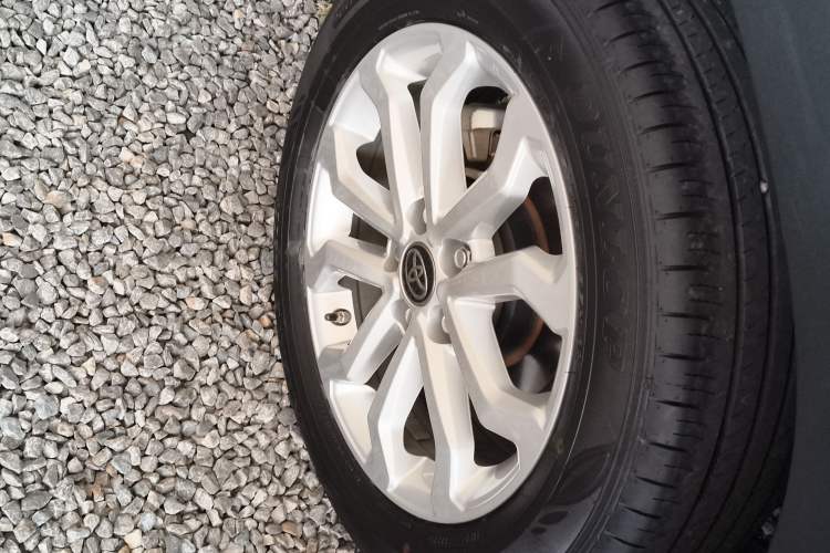 Used Toyota FRONTLANDER 2023 2.0L Smart Electric Hybrid Dual-Engine Leading Edition Right Rear Wheel Hub