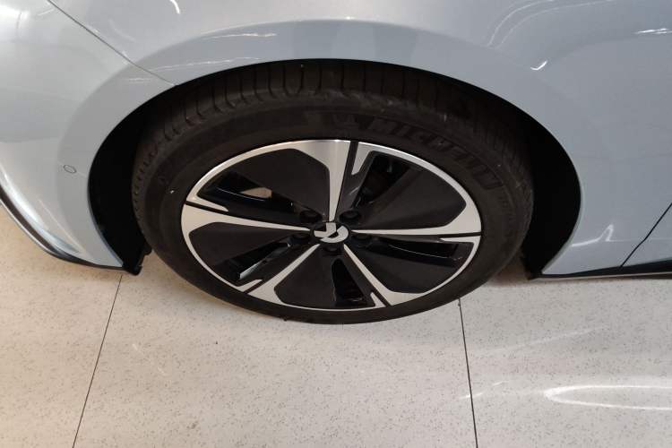 Used Nio ET5T 2023 75 kWh Touring