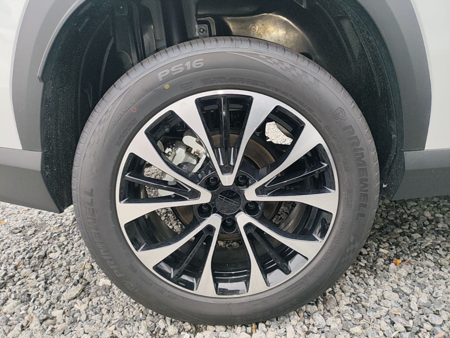 Geely Auto Emgrand X7 Sport 2026 Model 1.5TD Aspirational — снимка 11