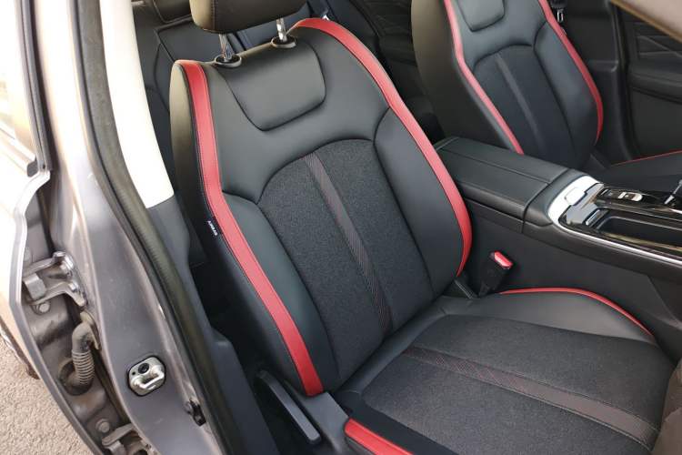 Used Dongfeng Aeolus Yixuan MAX 2021 1.5T Super-Powered Dad Edition
