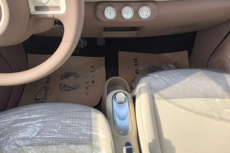 Used Wuling Hongguang MINIEV 2025 Four-Door Version Advanced Edition
