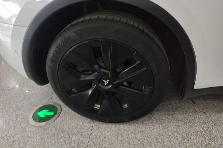 Used Tesla Model Y 2021 Standard Range Rear-Wheel Drive Version