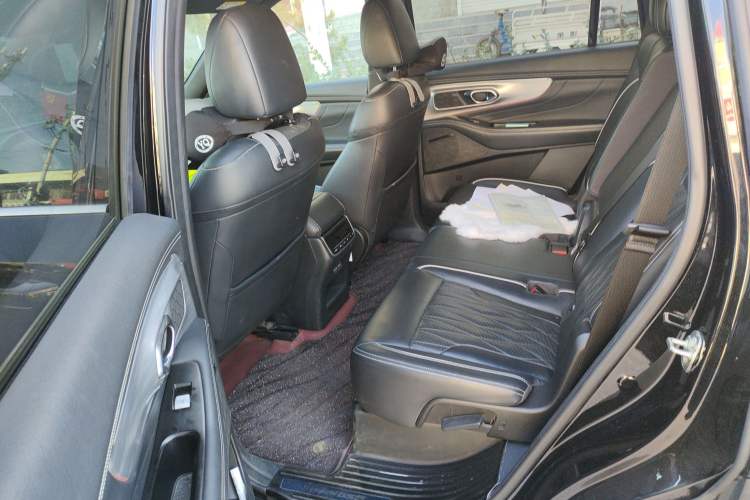 Used GAC Trumpchi GS8 2022 Linghang Series 2.0 TGDI Two-Wheel-Drive Luxury Smart Connectivity Version (7 Seats)