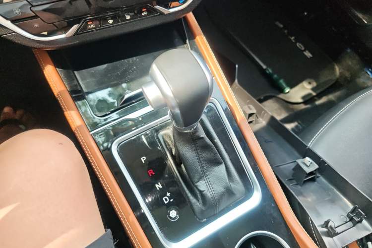 Used Zotye T300 2017 1.5T CVT Luxury Model
