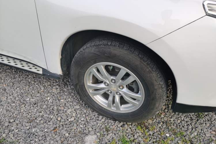 Used Mitsubishi Outlander 2013 2.0L 4x4 Urban Navigation Edition 5 Seats Right Front Wheel Hub