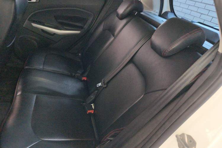 Used Ford EcoSport 2013 1.5L Automatic Fashion Model