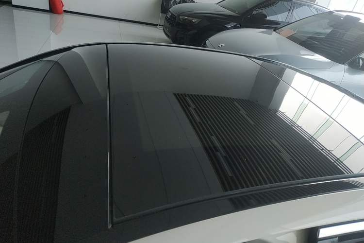 Used Mercedes-Benz C-Class 2016 C 200 L
