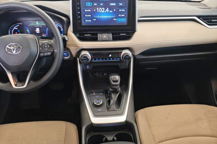 Used Toyota RAV4 2020 Dual-Engine 2.5L E-CVT Four-Wheel Drive Elite Edition Audio And AC Panel
