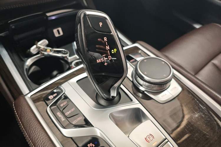 Used BMW 7 Series 2017 730Li Leading Model
