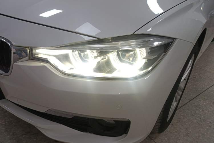 Used BMW 3 Series 2016 320Li Fashion Model
