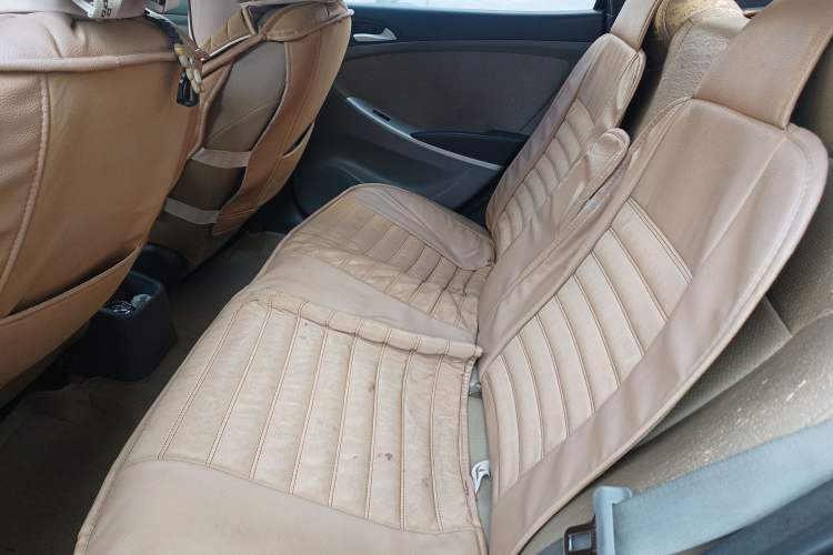 Used Hyundai Verna (older generation) 2010 Sedan 1.4L Manual Comfort GS
