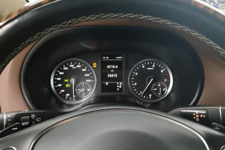 Used Mercedes-Benz Vito 2020 2.0T Business Version 7 Seats Instrument Cluster