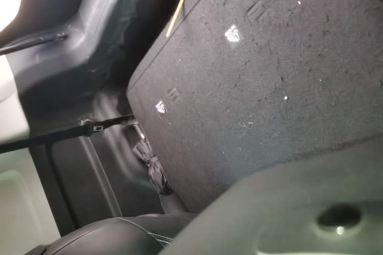 Used Roewe Clever 2022 311km QiQi BoBo Edition Left Rear Seat