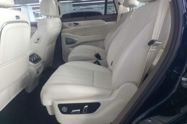 Used Wey Lanshan 2025 Four-Wheel Drive Max
