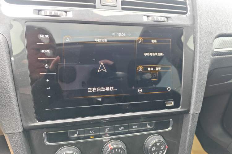 Used Volkswagen Golf 2020 Zhiai Edition 280TSI DSG Luxury Model Audio And AC Panel