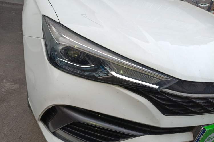 Used Roewe i5 2021 1.5L CVT Diamond Edition
