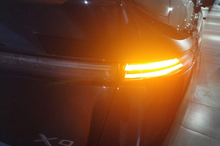 Used XPeng X9 2025 740 Ultra-Long Range Max
