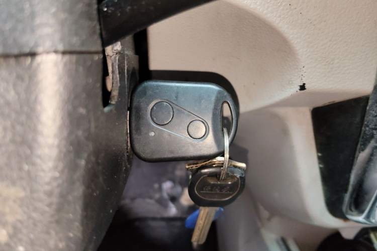 Used Jinbei New Hiace X30L 2021 1.5L Business Central Air-Conditioned Coach China VI Standard SWC15M Vehicle Key