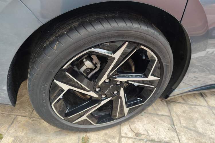 Used Lynk & Co 07 2024 EM-P 126 Long-Range Ultra