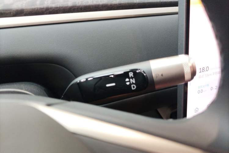 Used ONVO Luxeed L90 2025 Model—Ultra Seven-Seater Version
