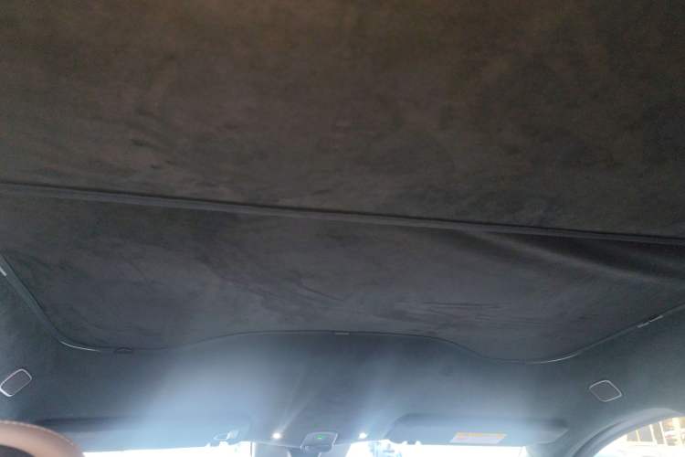 Used Nio EC6 2024 75 kWh Headliner