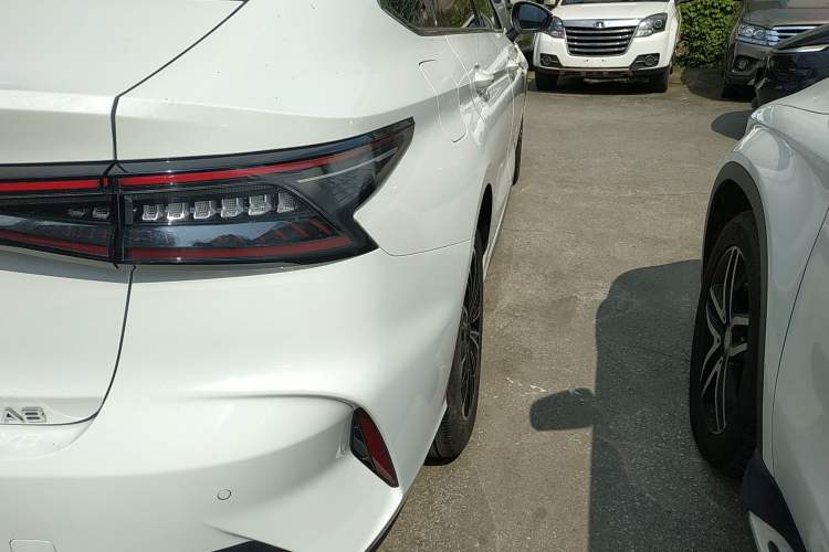 Used Chery Fengyun A8 2024 127 Long-Distance Edition Standard Version Right Rear Taillight