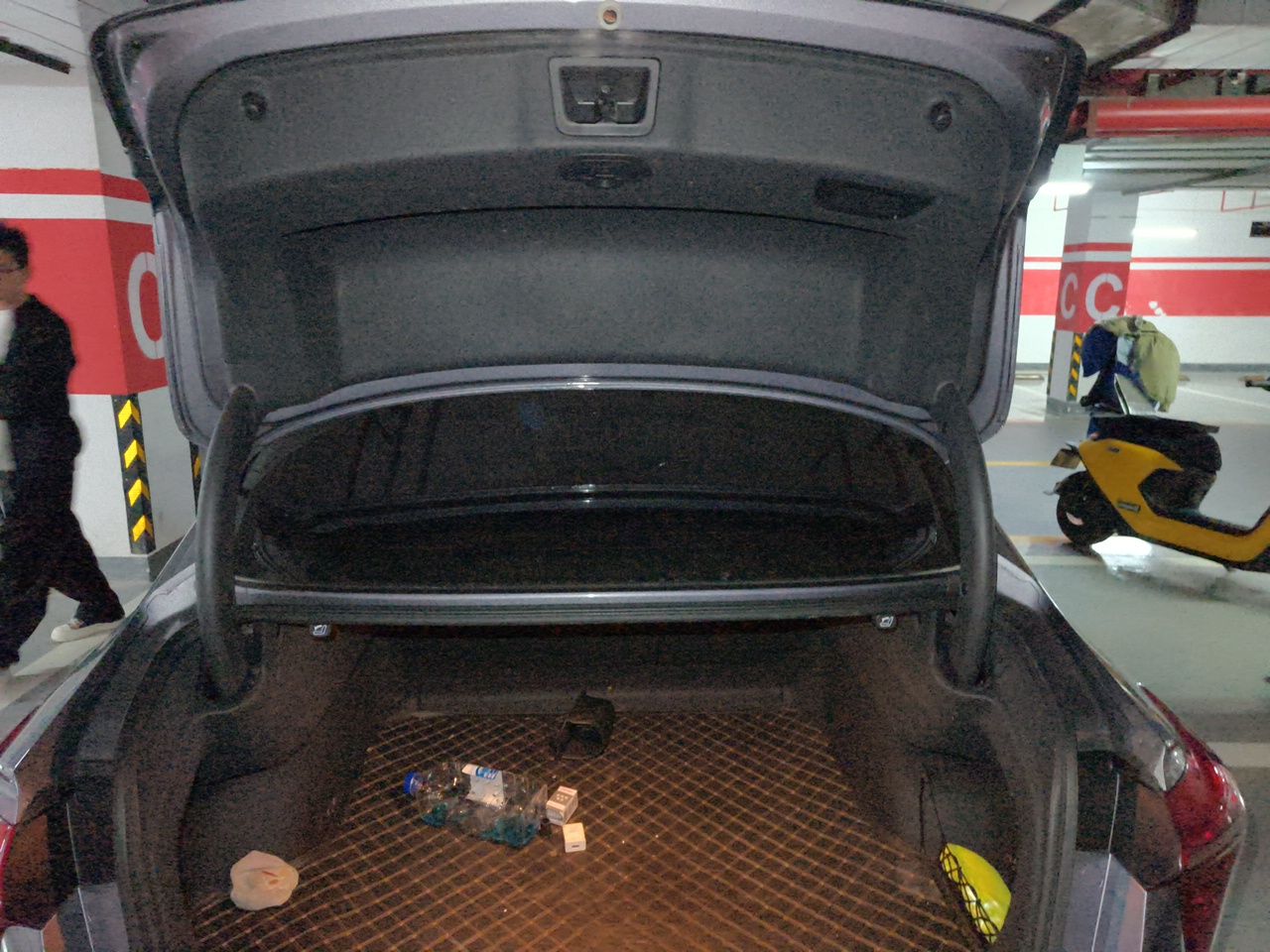 Hongqi H5 2023 2.0T Automatic Smart Connect Flagship Edition - Chinese Trim Chang — снимка 19
