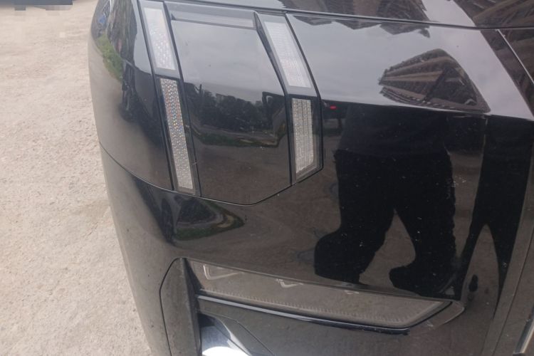 Used Zeekr 009 2022 WE Edition
