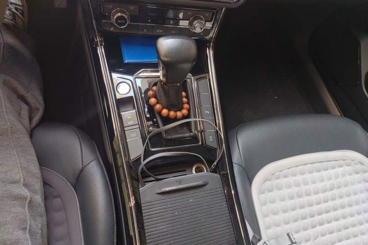 Used Volkswagen Phideon 2018 Revised Version 380TSI Two-Wheel Drive Business Edition