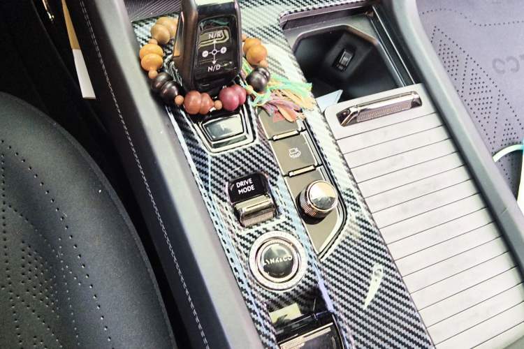 Used Lynk & Co 09 2021 2.0T Halo Seven-Seater