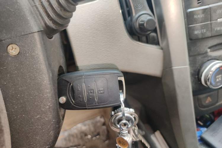 Used Baojun 630 2011 1.5L manual Elite version
