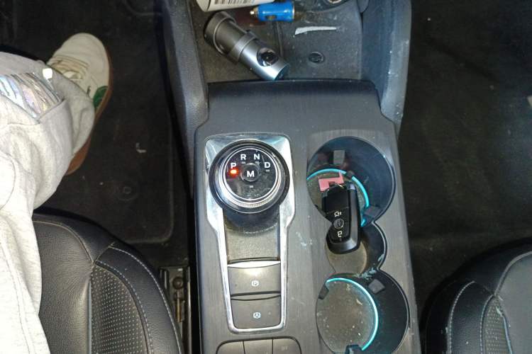 Used Ford Focus Active 2020 EcoBoost 180 Automatic Titanium Edition Gear Lever