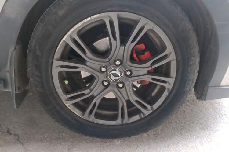 Used Dongfeng Fengon 580 2017 1.5T CVT Smart Connectivity Model