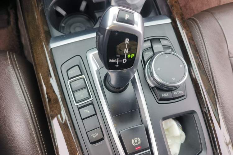 Used BMW X5 2015 xDrive28i
