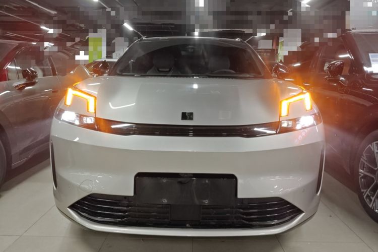 Used Lynk & Co 08 EM-P 2023 120km Long-Range Halo
