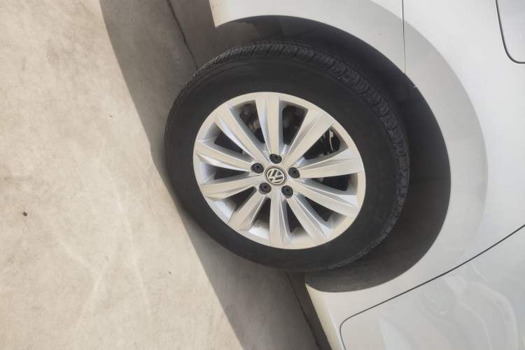 Used Volkswagen Bora 2019 Bora Legend 1.5L Manual Fashion Edition China VI Standard Right Rear Wheel Hub