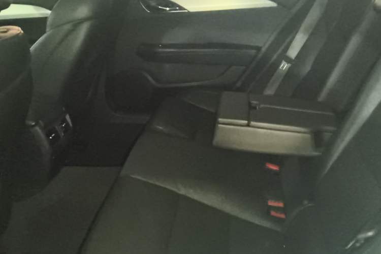 Used Cadillac ATS-L 2017 28T Fashion Edition
