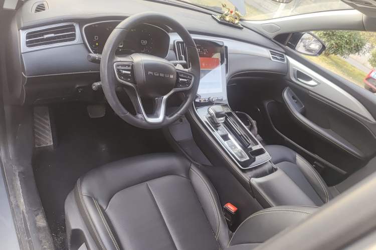 Used Roewe i6 MAX 2020 300TGI Automatic Sporty Cool Edition